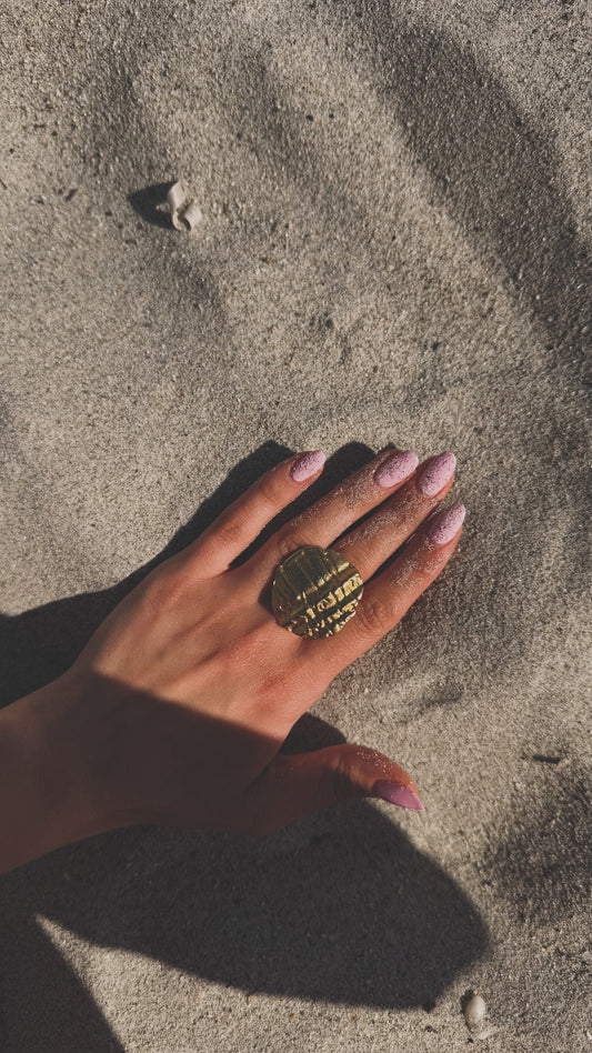 ZORA YÜZÜK
