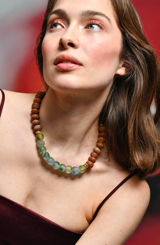 FW25 Karamel ve yeşil cam Kolye